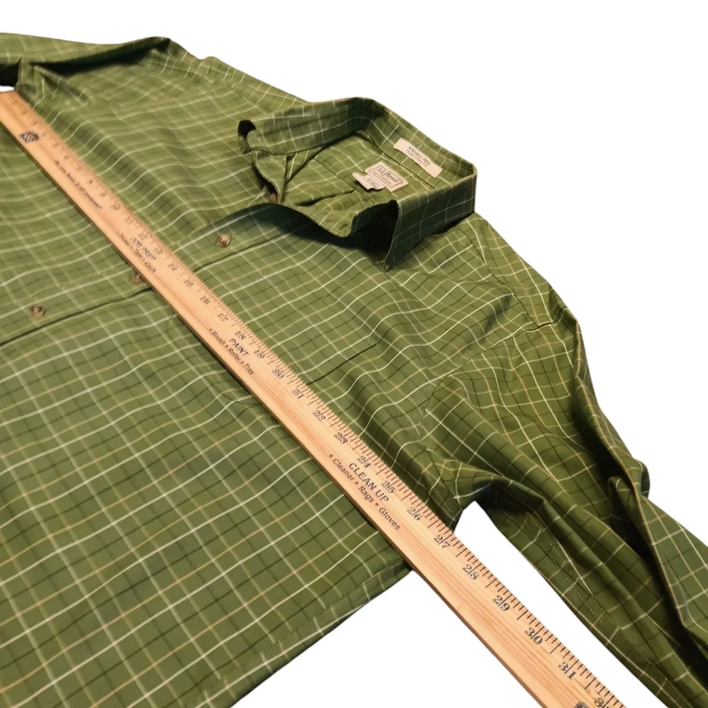 L.L. BEAN MEN'S SIZE XL TRADITIONAL FIT LONG SLEEVE GREEN PLAID DRESS SHIRT. - Picture 4 of 6